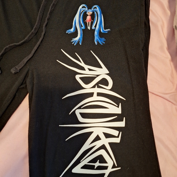 Ashnikko CRY bundle - Picture 8 of 15